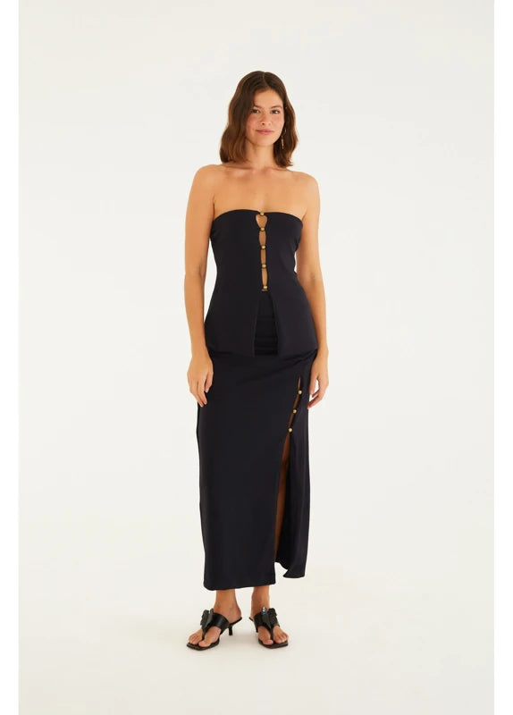 Saia Cropped